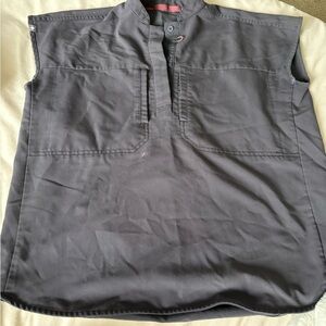 Figs Women's charcoal oversized scrub top